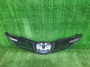 РЕШЕТКА РАДИАТОРА НА TOYOTA AURIS NZE184H