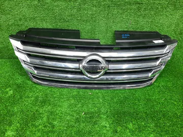 РЕШЕТКА РАДИАТОРА НА NISSAN SERENA C26