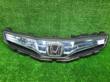 РЕШЕТКА РАДИАТОРА НА HONDA FIT SHUTTLE GP2