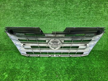 РЕШЕТКА РАДИАТОРА НА NISSAN SERENA C26