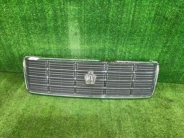 РЕШЕТКА РАДИАТОРА НА TOYOTA CROWN JZS151