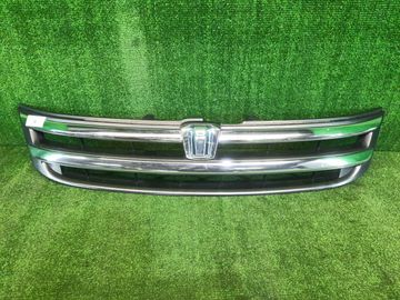 РЕШЕТКА РАДИАТОРА НА TOYOTA ISIS ZNM10