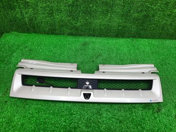 РЕШЕТКА РАДИАТОРА НА MITSUBISHI DELICA D5 CV5W