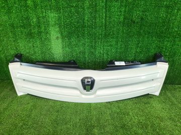 РЕШЕТКА РАДИАТОРА НА TOYOTA IST NCP61
