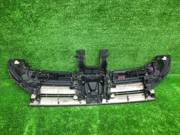 РЕШЕТКА РАДИАТОРА НА HONDA STEPWGN RK5