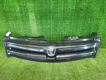 РЕШЕТКА РАДИАТОРА НА TOYOTA IST NCP60