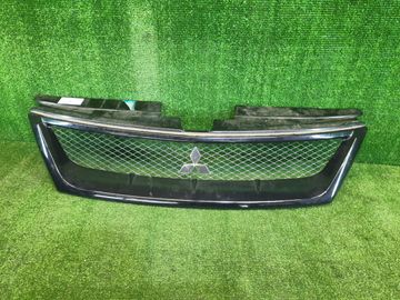 РЕШЕТКА РАДИАТОРА НА MITSUBISHI OUTLANDER CW5W
