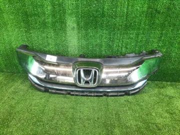 РЕШЕТКА РАДИАТОРА НА HONDA FIT SHUTTLE GP2