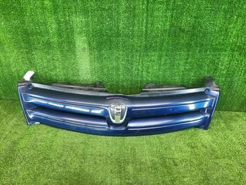 РЕШЕТКА РАДИАТОРА НА TOYOTA IST NCP61