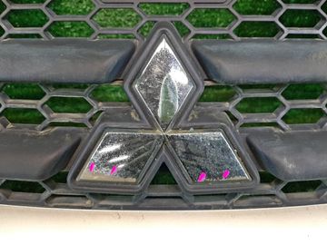 РЕШЕТКА РАДИАТОРА НА MITSUBISHI OUTLANDER CW5W