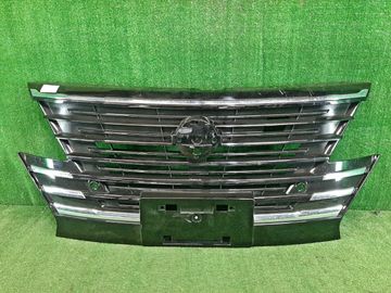 РЕШЕТКА РАДИАТОРА НА NISSAN SERENA C28
