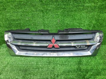 РЕШЕТКА РАДИАТОРА НА MITSUBISHI PAJERO V73W