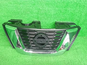РЕШЕТКА РАДИАТОРА НА NISSAN X-TRAIL T32