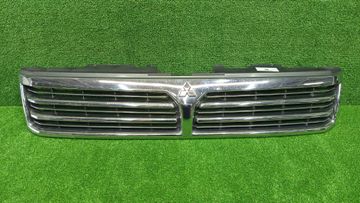 РЕШЕТКА РАДИАТОРА НА MITSUBISHI CHARIOT GRANDIS N84W