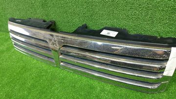РЕШЕТКА РАДИАТОРА НА MITSUBISHI CHARIOT GRANDIS N84W