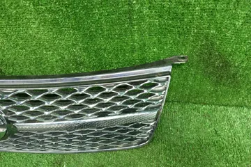 РЕШЕТКА РАДИАТОРА НА TOYOTA COROLLA FIELDER ZRE142G