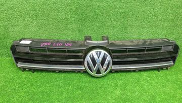 РЕШЕТКА РАДИАТОРА НА VOLKSWAGEN GOLF 5G1