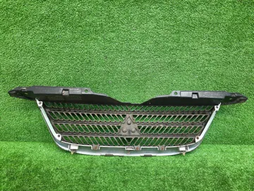 РЕШЕТКА РАДИАТОРА НА MITSUBISHI AIRTREK CU2W