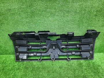 РЕШЕТКА РАДИАТОРА НА MITSUBISHI PAJERO V83W