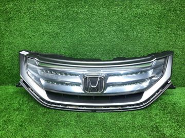 РЕШЕТКА РАДИАТОРА НА HONDA FREED GP3