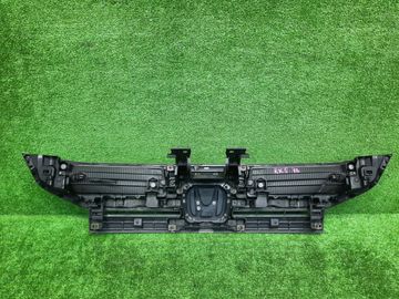 РЕШЕТКА РАДИАТОРА НА HONDA STEPWGN RK5