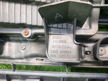 РЕШЕТКА РАДИАТОРА НА HONDA STEPWGN RK5