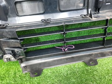 РЕШЕТКА РАДИАТОРА НА TOYOTA NOAH MZRA90W