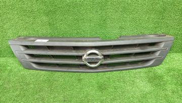 РЕШЕТКА РАДИАТОРА НА NISSAN AD Y11