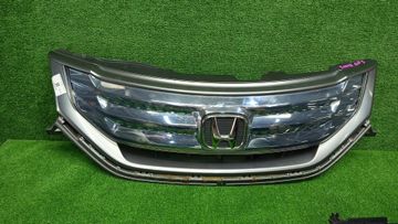 РЕШЕТКА РАДИАТОРА НА HONDA FREED GP3