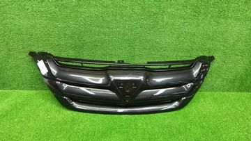 РЕШЕТКА РАДИАТОРА НА TOYOTA CALDINA AZT241W