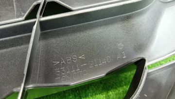 РЕШЕТКА РАДИАТОРА НА TOYOTA CALDINA AZT241W