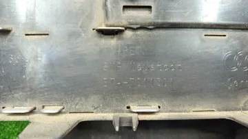 РЕШЕТКА РАДИАТОРА НА AUDI A4 8W2