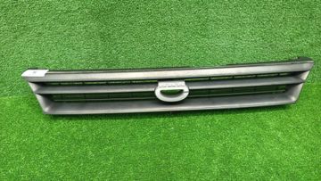 РЕШЕТКА РАДИАТОРА НА TOYOTA COROLLA EE102
