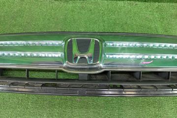 РЕШЕТКА РАДИАТОРА НА HONDA FREED SPIKE GP3