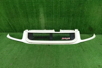 РЕШЕТКА РАДИАТОРА НА TOYOTA RAV4 ACA21W