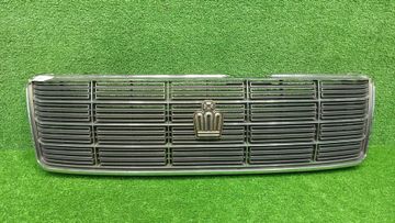 РЕШЕТКА РАДИАТОРА НА TOYOTA CROWN JZS151