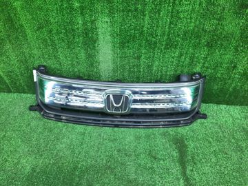 РЕШЕТКА РАДИАТОРА НА HONDA FREED SPIKE GP3