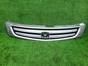 РЕШЕТКА РАДИАТОРА НА HONDA STREAM RN1