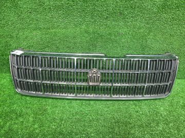 РЕШЕТКА РАДИАТОРА НА TOYOTA CROWN JZS151