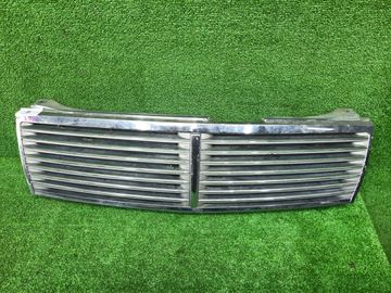 РЕШЕТКА РАДИАТОРА НА NISSAN CEDRIC HY34