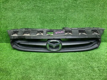 РЕШЕТКА РАДИАТОРА НА MAZDA DEMIO DJ5FS