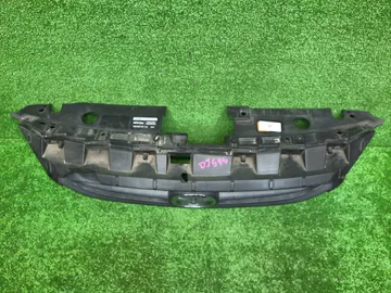 РЕШЕТКА РАДИАТОРА НА MAZDA DEMIO DJ5FS