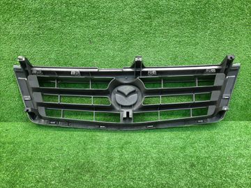 РЕШЕТКА РАДИАТОРА НА MAZDA BONGO FRIENDEE SGLR