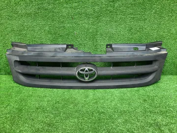 РЕШЕТКА РАДИАТОРА НА TOYOTA LITE ACE CR52V