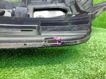 РЕШЕТКА РАДИАТОРА НА HONDA VEZEL RU3