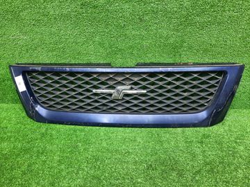 РЕШЕТКА РАДИАТОРА НА SUBARU FORESTER SF5