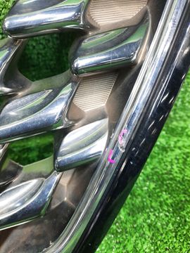 РЕШЕТКА РАДИАТОРА НА TOYOTA CROWN GRS200