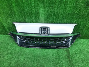 РЕШЕТКА РАДИАТОРА НА HONDA FREED GB5