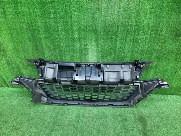 РЕШЕТКА РАДИАТОРА НА HONDA FREED GB5
