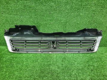 РЕШЕТКА РАДИАТОРА НА HONDA STEPWGN RF1